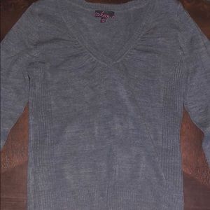 grey v neck sweater